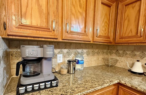 Southbelt/Ellington House | Cozy & Charming Stay Min from Hobby, NRG, Downtown, NASA