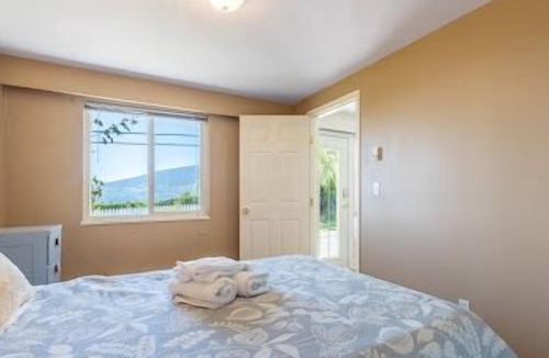 Canyon Heights House | Cozy ground level suit with private garden , amazing views and pet friendly!