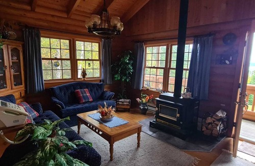 West Bay House | Cozy log cabin with fantastic views and 2 bathrooms