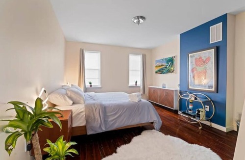 Olde Richmond House | Cozy Luxe Living in Philly with Private Sauna