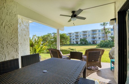 Butler Beach Condo | CRC 2111 - Beautiful First Floor Gold Pool View Condo