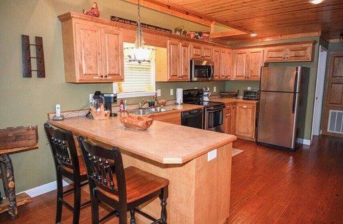 Hayesville Cabin | Creek Front Lodge Private Setting Fast Internet Firepit