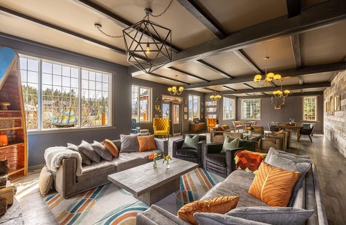 Eagle Terrace Hotel | Creekside Villa