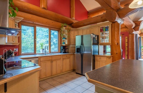 Crescent Valley Ski Chalet | Custom Timber Frame Home with Hot Tub