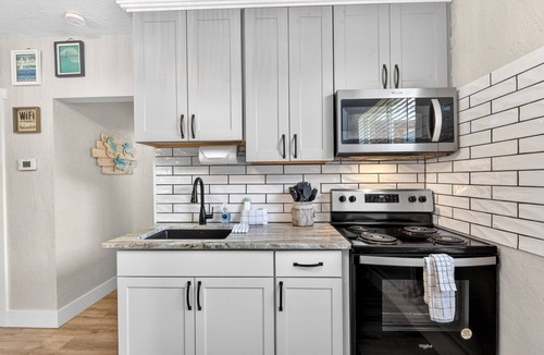 Golden Beach Villa | Direct Gulf Front – Venice Villas Coastal Chic