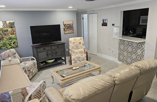Golden Beach House | Dog friendly - 628 - One small, less than 25 lb. dog