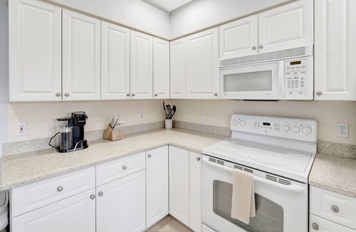 Rotonda Lakes House | Dog-friendly single-story home with heated private pool, lanai, firepit & golf