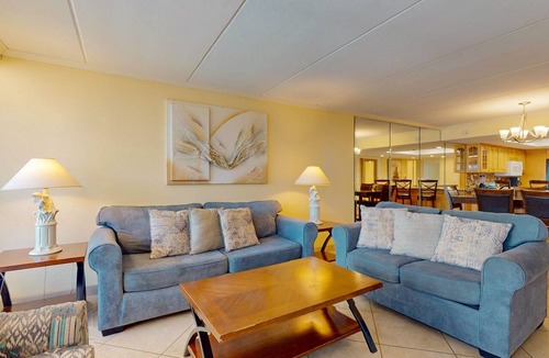 South Padre Island Condo | Dog-Friendly Beachfront Resort with Pools, Hot Tubs, and Tennis Courts