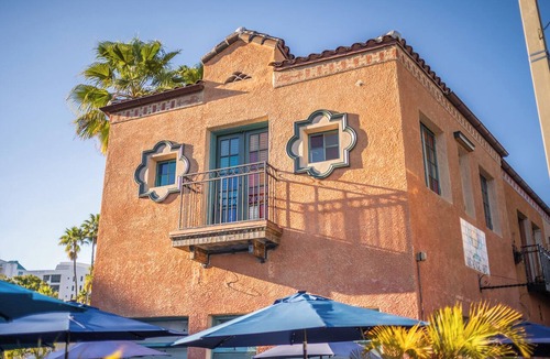 Laurel Park Apartment | Downtown Sarasota Suite in Historic District Walk to Opera, SelbyGardens, Dining
