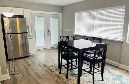 Tropic Shores Apartment | Efficiency with Private Entrance in New Port Richey with AC and shared pool