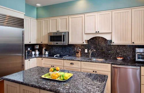 Bahama Village House | *ELEGANT ESCAPE @ THE ANNEX* Home & Pool + Last Key White Glove Service.