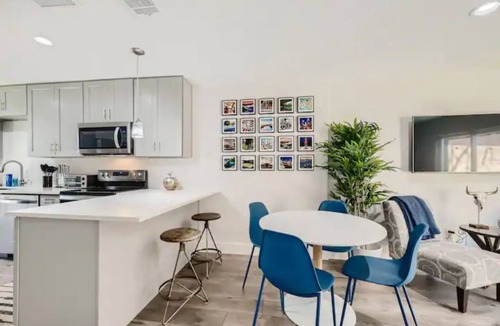 South Lamar Condo | Entire 2 floor condo @ heart of ATX