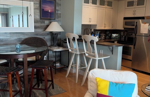 Port Clinton Condo | >Exceptional Updated Condo w Waterfront Views All Rooms-Walk to Town, Ferry<