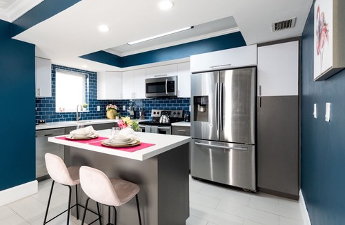 Miami Lakes House | "Experience the Ultimate Relaxation at our Stunning Vacation Rental in Hialeah!"