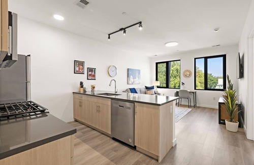 Constable Hook Apartment | Exquisite 1BR 30 min to FIFA