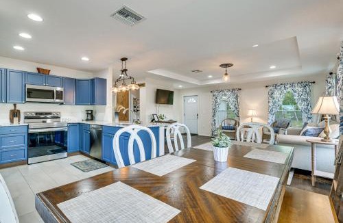 Eisenhower House | Fairways & MLB Fun! Poolside Haven in Lehigh Acres