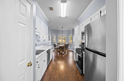 Martinez House | Favor Home- Serene Spacious 3BR Near Augusta National, King Bed, Sleeps 8