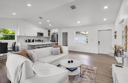 Pembroke Park Villa | Featuring 4 bedrooms and 2 bathrooms, it sleeps 10 people comfortably.