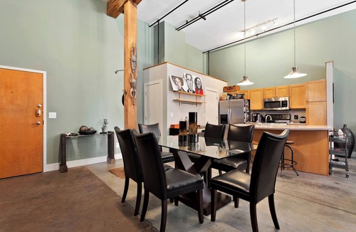 Castleberry Hill Condo | FIFA! 1BRM Condo walking distance from Mercedes Benz Stadium in downtown Atlanta