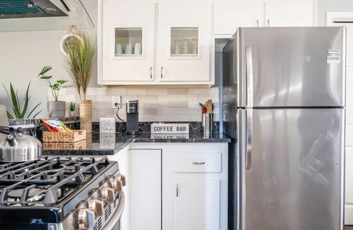 Collier Heights House | FIFA World Cup-Spacious 4BR-Large Deck-15 Min Mercedes-Benz Stadium