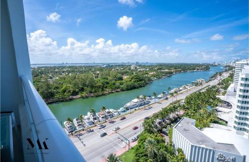 Mid Beach Apartment | FontaineBleau Ocean View with Balcony & Beach Access