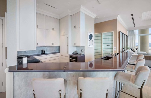 Mid Beach Condo | FontaineBleau Penthouse Cabana and Airport Service