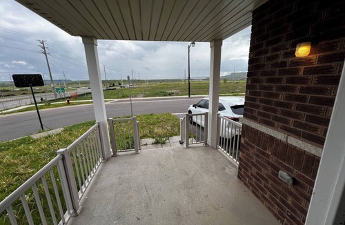 Milton House | Four bedroom house in Milton with Parking.