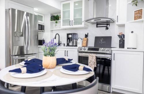 Mount Pleasant Apartment | French Charm in Brampton 2 Bdrm Apt