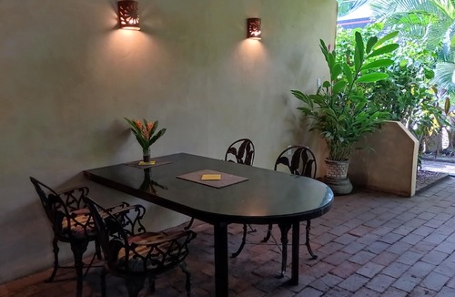 Zihuatanejo Cottage | Geodesic Dome with Kitchen and A/C, 1 Block to the Beach