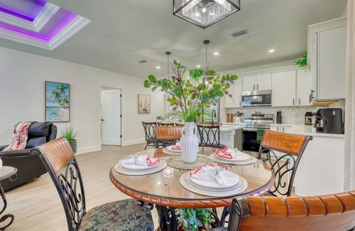Pebble Beach House | Gorgeous 3-bedroom house with beautiful view on the canal in Rotonda West FL