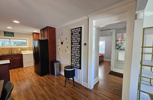 Home Park House | Gorgeous 3BR Home with Backyard