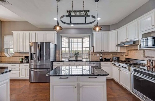 Northwest Carrollton House | Grand Gem for Large Groups: Pool, Cinema, Playroom