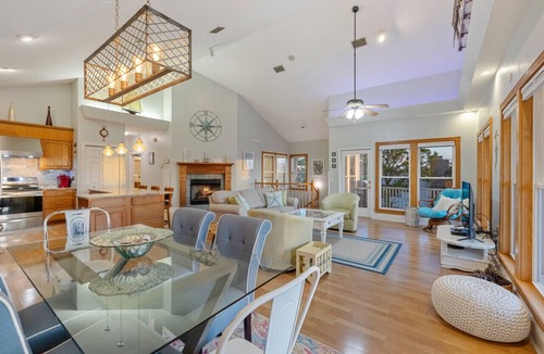Cedar Key House | Gulf View * Sunsets * Boat parking * King Bed * Walk to Downtown