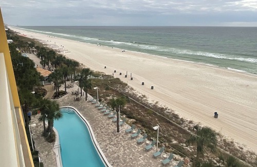 Panama City Beach Condo | Gulffront 1BR at Calypso – King Bed, Sleeps 6. The best time to book is now!