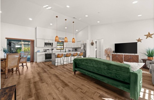 North Port House | Heated Pool, HotTub, MiniGolf, Bowling, GameRoom