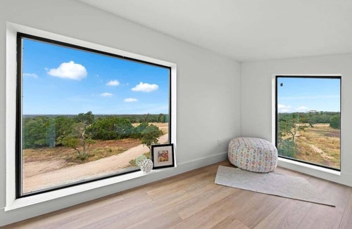 Kerrville House | Hill Country Escape w/Views, Hot-Tub+Pet Friendly!