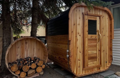 Tumbler Ridge House | Hillside Hideaway in the foothills of the Rockies