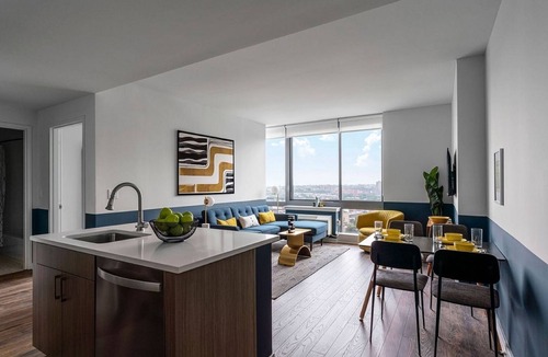 Downtown Jersey City Apartment | Historic Downtown 2 bedroom apartment in a good environment