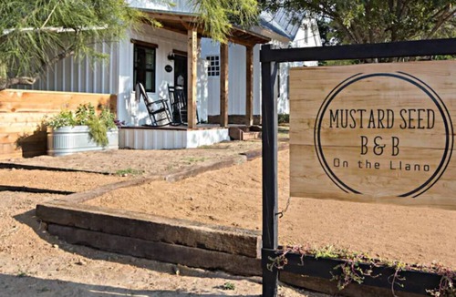 Llano Cottage | Historic lodging on the banks of the Llano River and One Block to Main Street