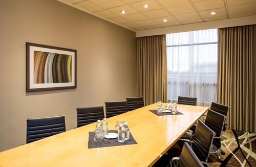 Metrotown Hotel | Holiday Inn Express Vancouver-Metrotown (Burnaby)