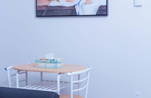 Riverview Apartment | Honeycomb Suite, 2 minutes to MillCreek nature park