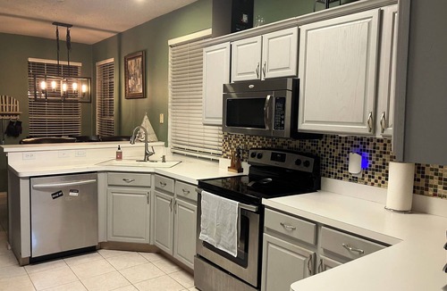 Lake Dallas House | House sleeps 12, 5 bedrooms, 2.5 bath, pool, at Lake Lewsiville