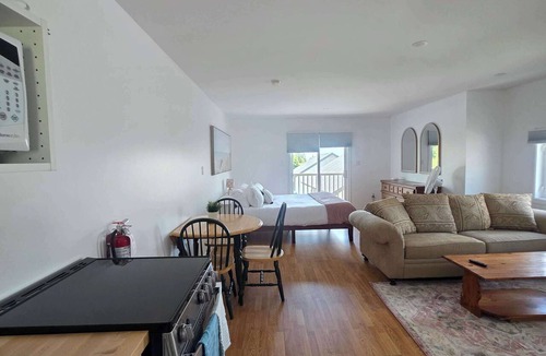 Hunts Point Apartment | Hunts Point Beachside Suite #11