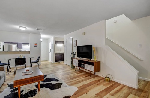 Medical Center District House | Ideal Midterm Escape with Cozy Comforts
