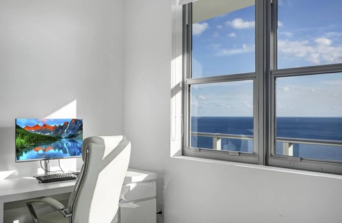 Hollywood South Central Beach Condo | Incredible oceanfront apartment with breathtaking views - 22th floor