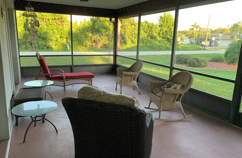 South Venice House | Inviting Venice Home with Old Florida Charm Close to Everything