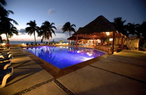 Centro - Supmza 001 Condo | Isla Mujeres Condo #17 at Nautibeach- Playa Norte Beachfront, Pool, Walk to Town