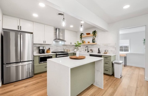 Richardson House | Ivy House/4BR Boho Retreat Near UTD