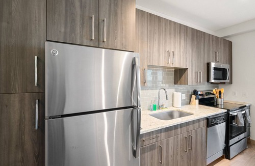 Central Arlington Apartment | Kasa | Bright Studio, Near Dallas Bars | Arlington