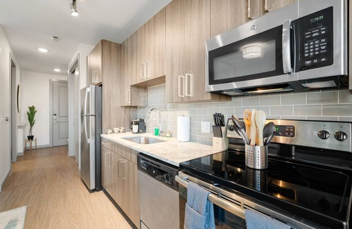 Central Arlington Apartment | Kasa | Bright Studio, Near Dallas Bars | Arlington